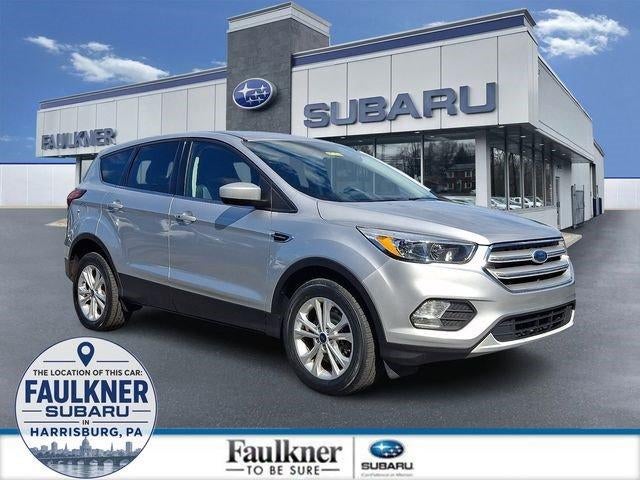 2019 Ford Escape SE 4WD in Ingot Silver Metallic — front three-quarter view