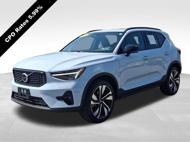 2024 Volvo XC40 — interior view
