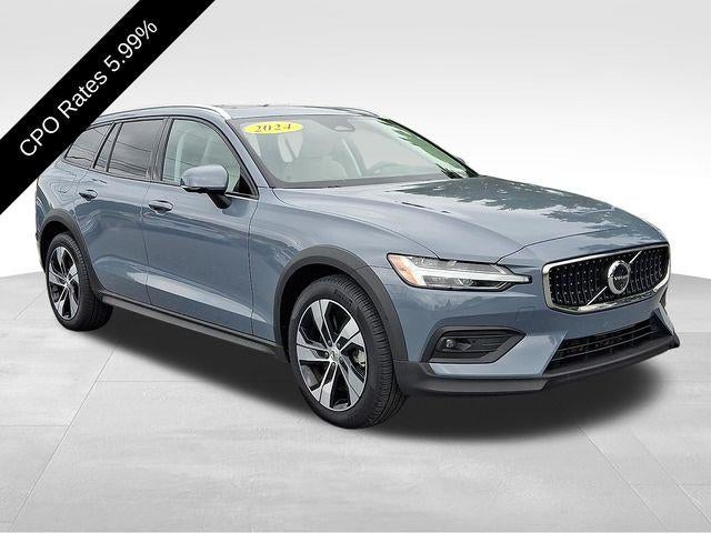 2024 Volvo V60 Cross Country